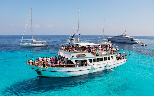 Paxos, Antipaxos & Blue Caves Cruise From Corfu