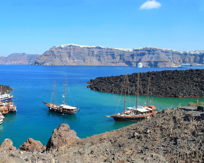 Santorini Volcano & Thirassia Half Day Cruise