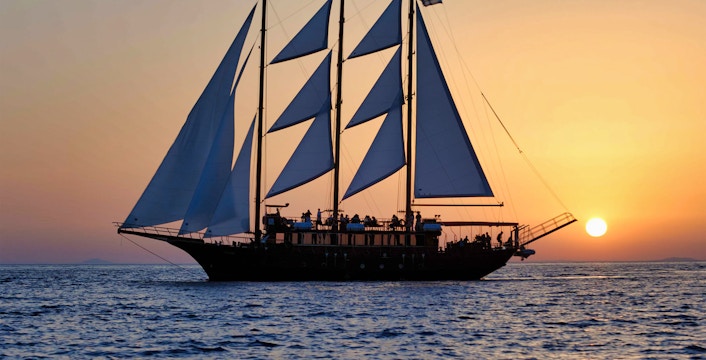 Santorini Evening Cruise