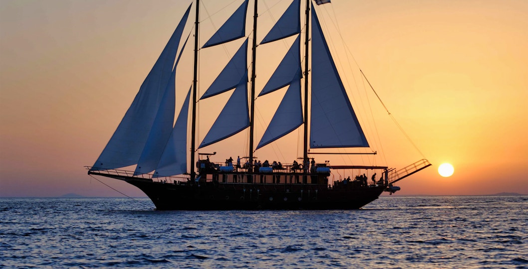 Santorini Evening Cruise