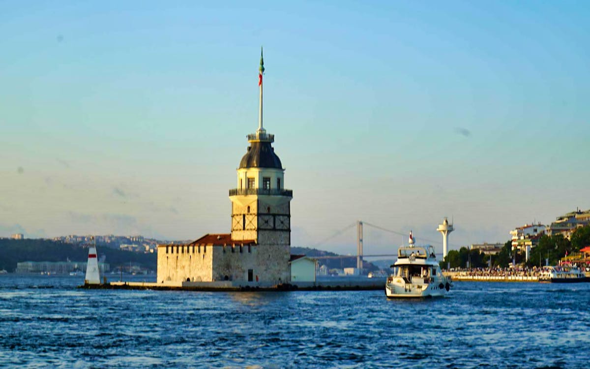 istanbul : croisière au coucher du soleil en soirée sur un bateau-6 istanbul : croisière au coucher du soleil en soirée sur un bateau-6