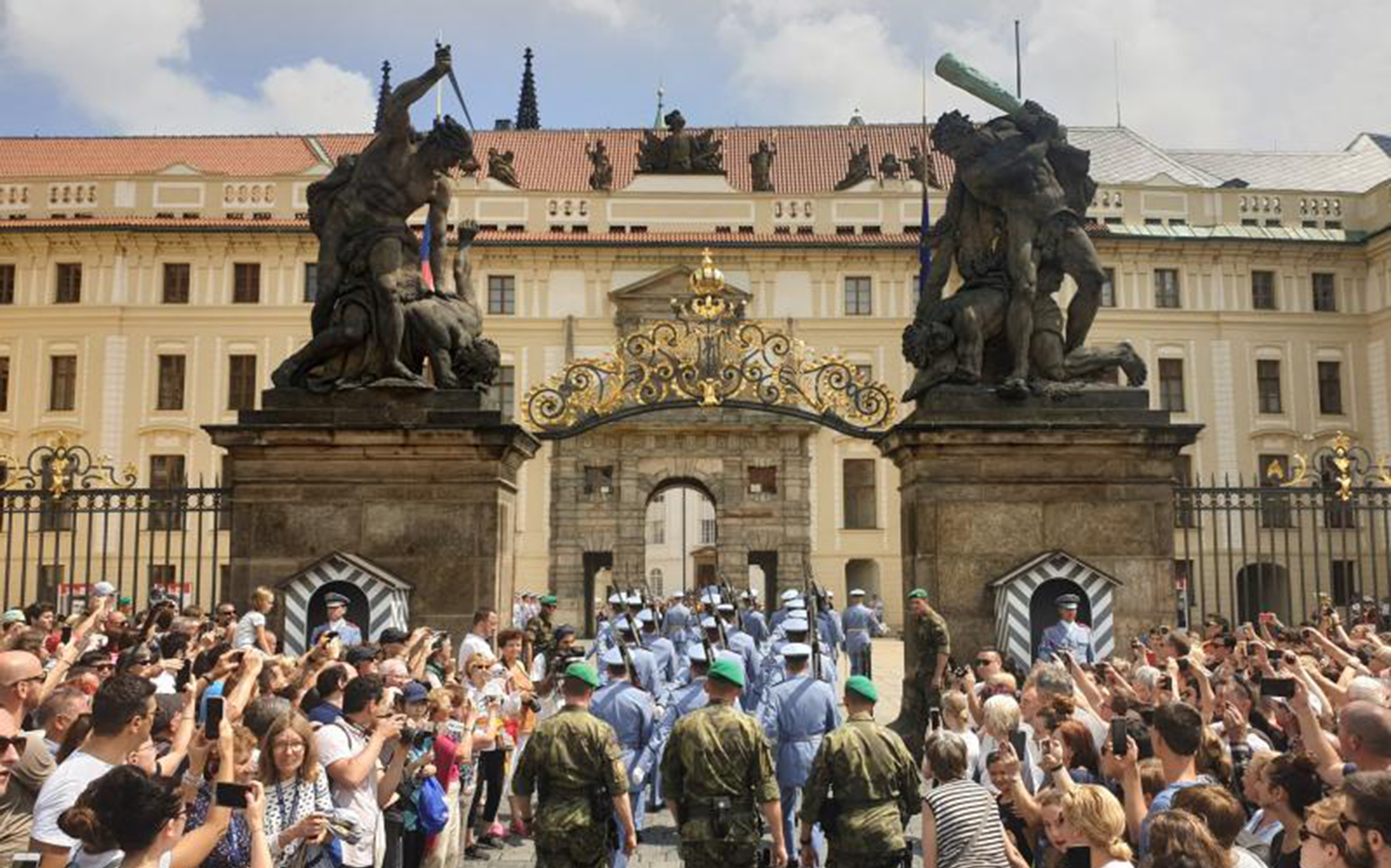 Prague Castle Timings