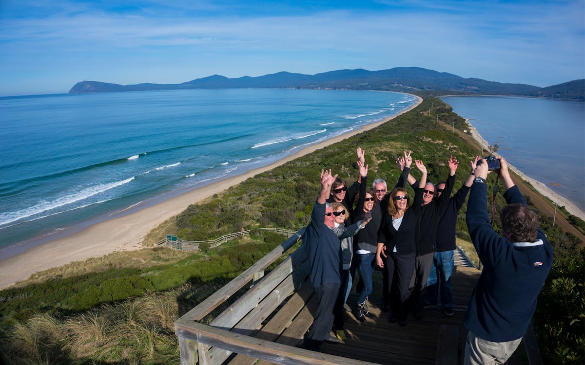 sightseeing & gourmet food tour of bruny island-2 sightseeing & gourmet food tour of bruny island-2