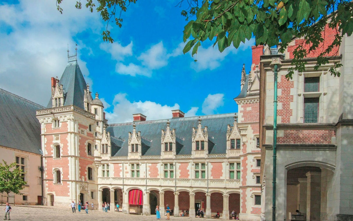 Château de Blois courtyard with Renaissance architecture, Chaumont sur Loire tour.