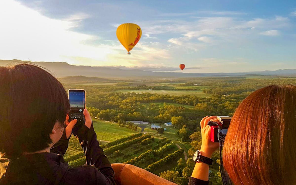 cairns classic hot air balloon ride with return transfers-2 cairns classic hot air balloon ride with return transfers-2