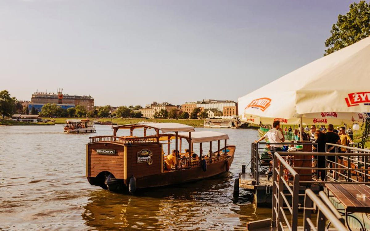 krakow sightseeing river cruise on a private gondola-2 krakow sightseeing river cruise on a private gondola-2