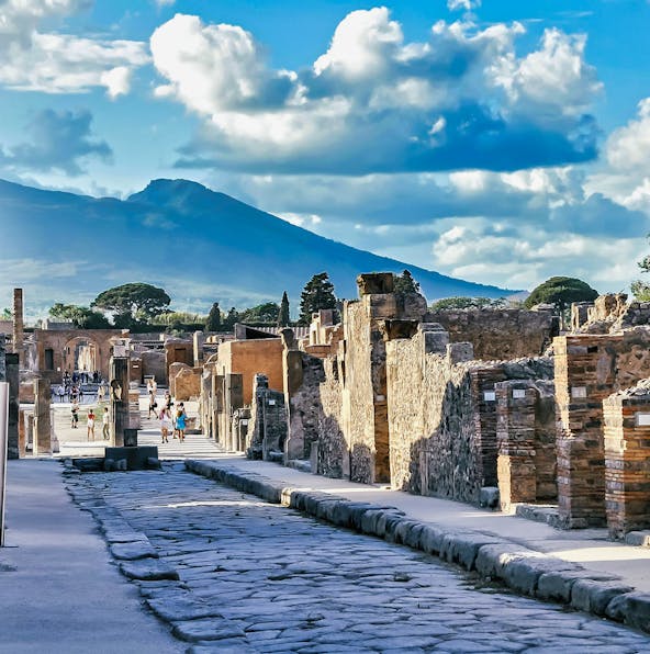 How to skip the lines at the ruins of Pompeii