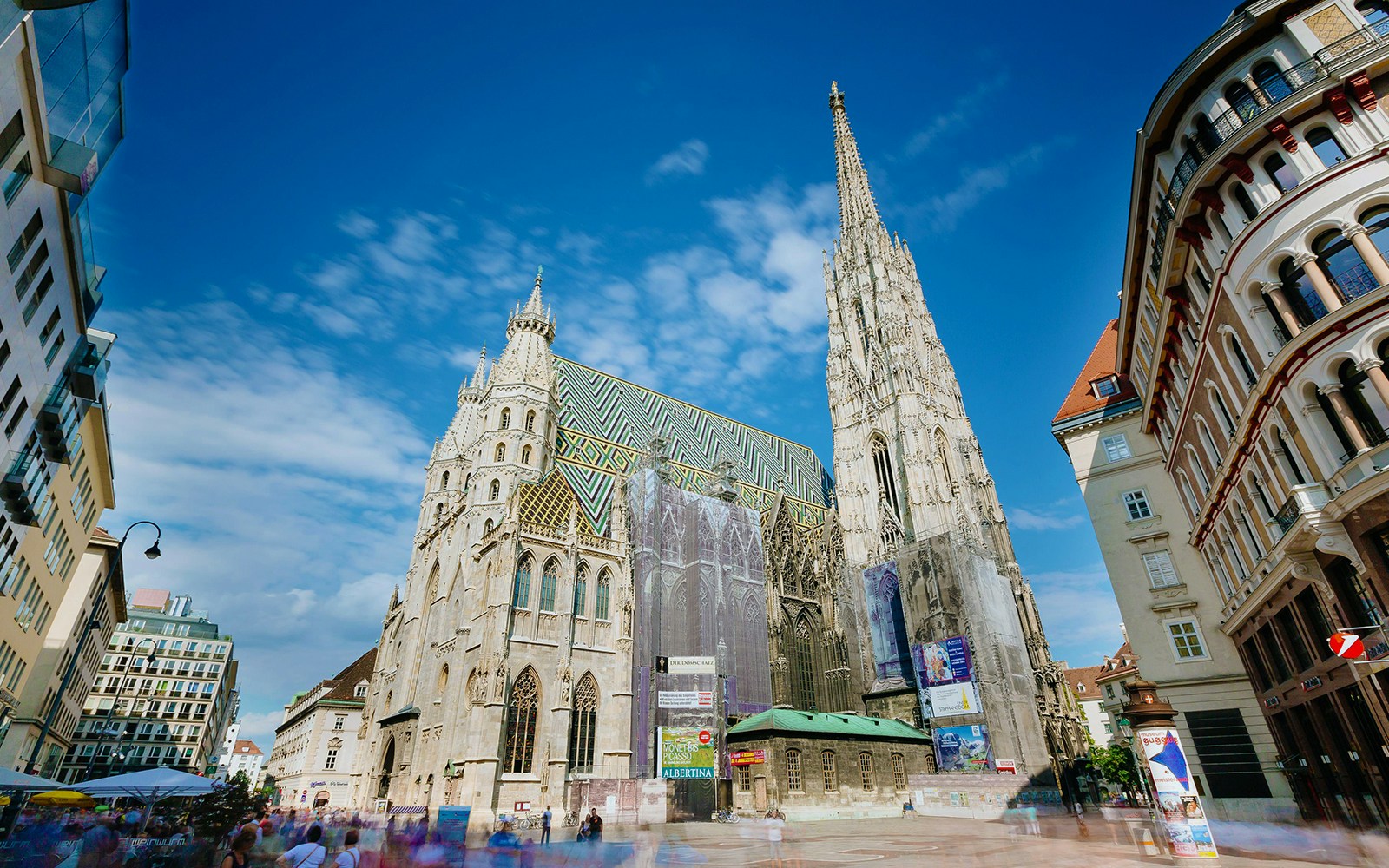 St. Stephen's Cathedral in Vienna on the Old Town e-bus tour.
