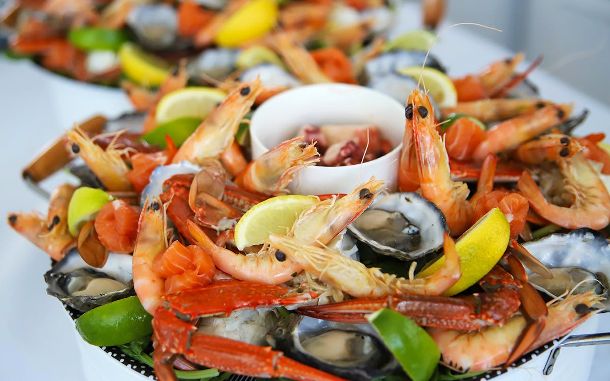 luxe island seafood cruise with optional transfers-2 luxe island seafood cruise with optional transfers-2
