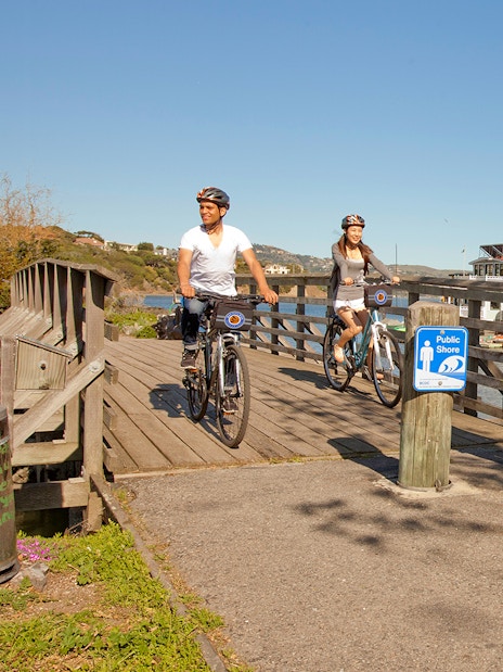 Cyclists on a bridge during Golden Gate Bridge to Sausalito guided bike tour.