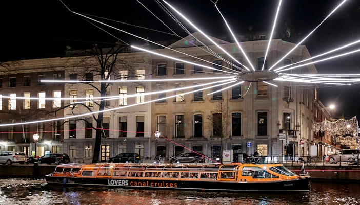 amsterdam light festival canal cruise