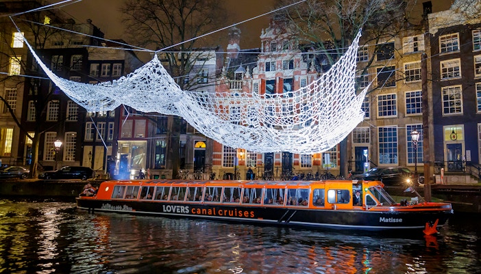 amsterdam light festival canal cruise