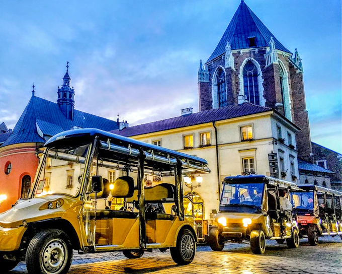 Krakow: Kazimierz Quarter and Former Jewish Ghetto Sightseeing by Golf Cart: Guided Tour