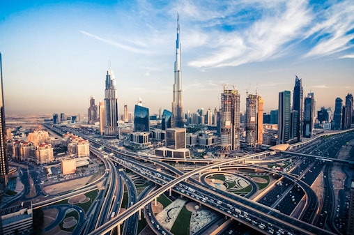 Von Dubai aus: Selbstgeführte Audio Tour durch Dubai mit mehrsprachigem Audioguide & unbegrenztem Zugang