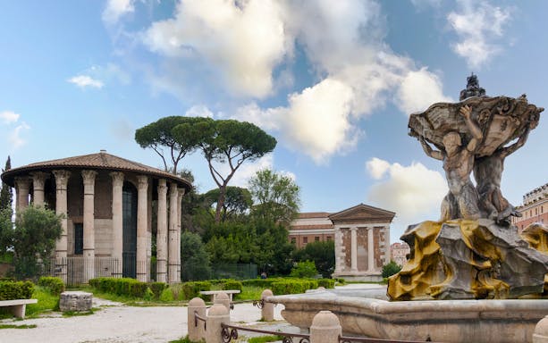 Temple of Hercules and Fountain of the Tritons in Rome's Velabrum area.
