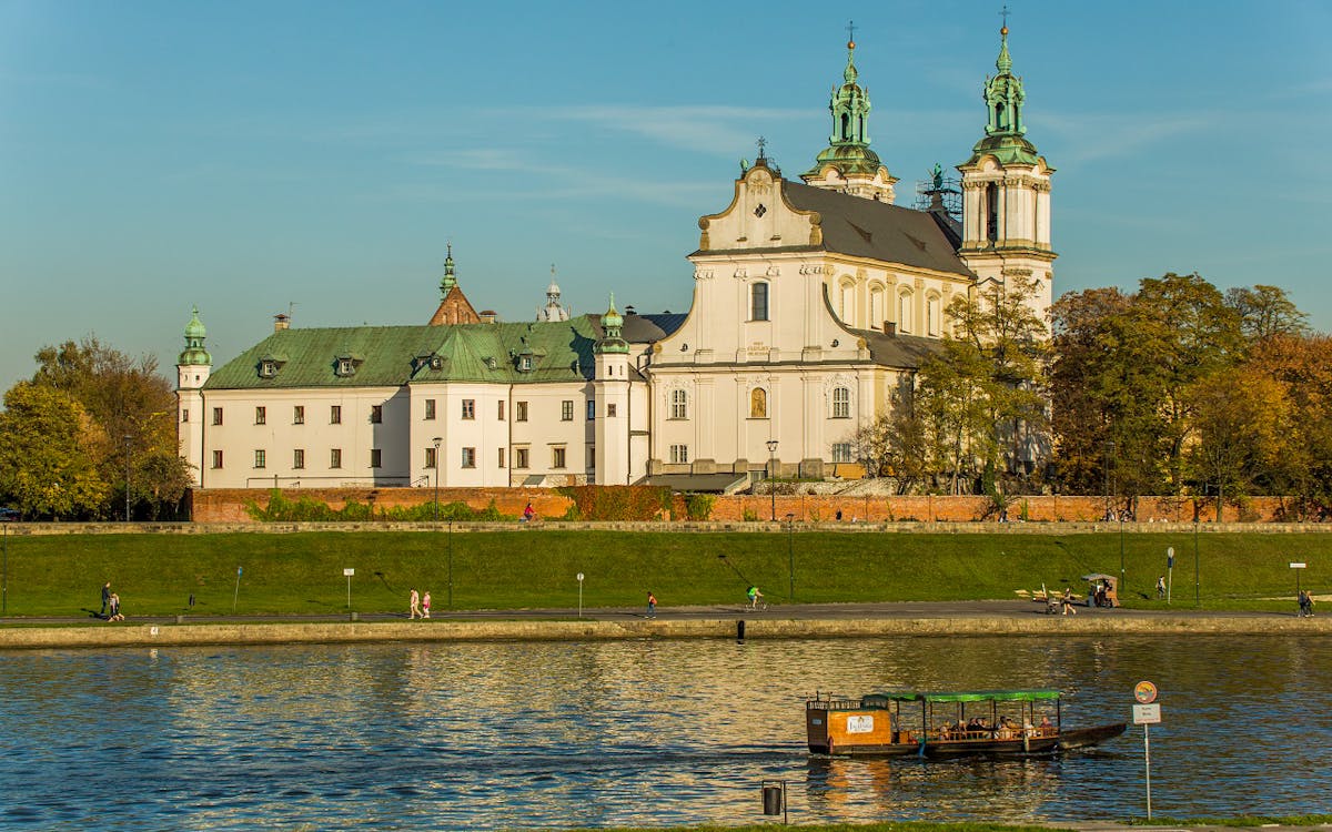 short cruise on the vistula and a guided walk in the former jewish ghetto in krakow-7 short cruise on the vistula and a guided walk in the former jewish ghetto in krakow-7