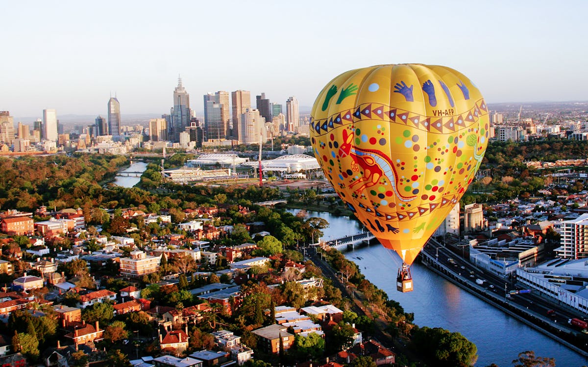 sunrise balloon flight over melbourne-5 sunrise balloon flight over melbourne-5