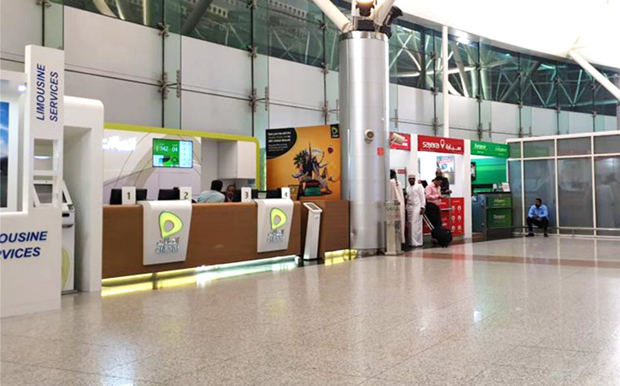Etisalat SIM card counter at Sharjah Airport for 5G/4G tourist SIM card pick-up.