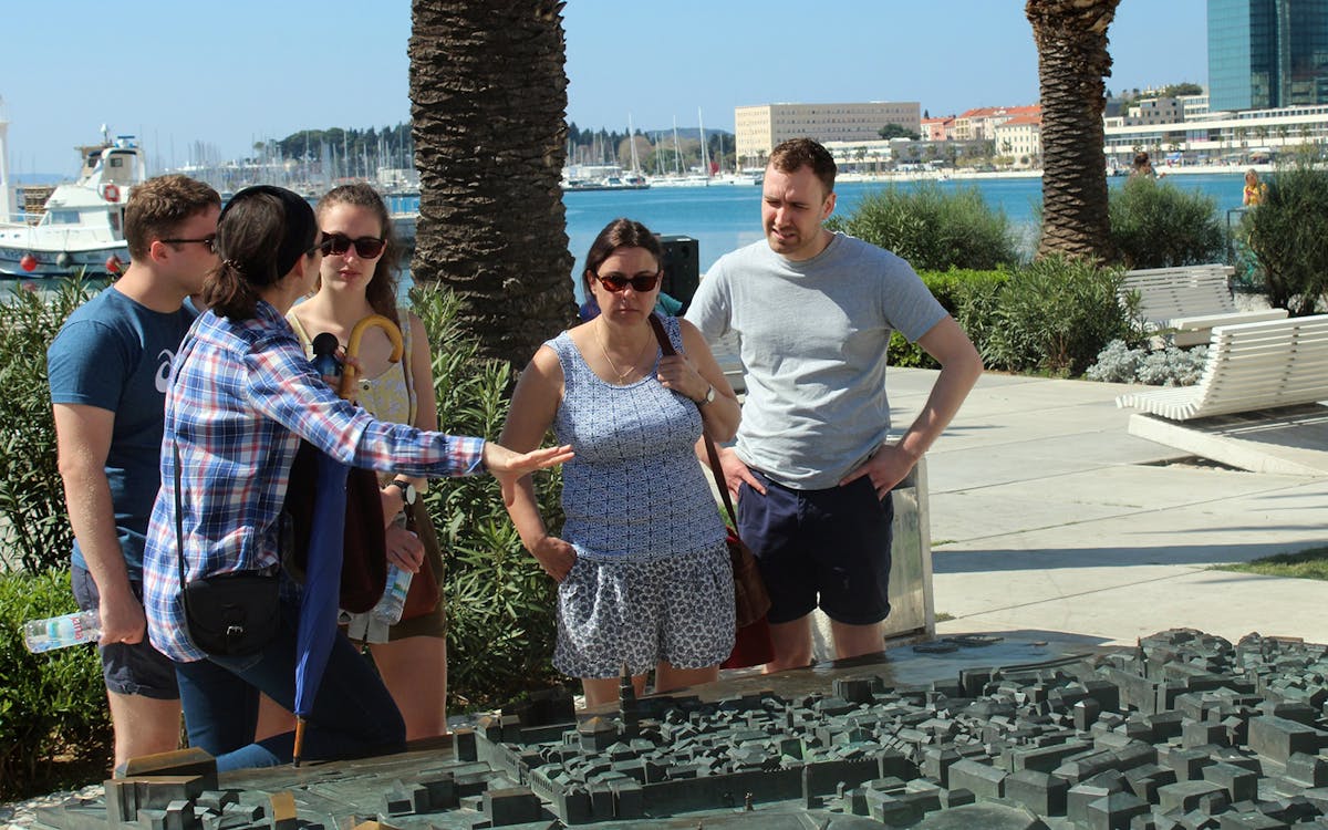 split walking tour with diocletian's palace-4 split walking tour with diocletian's palace-4