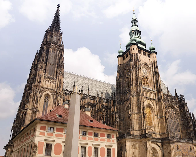Prague Skip-the-Line Combo Ticket: Prague Castle, Jewish Town & Astronomical Clock