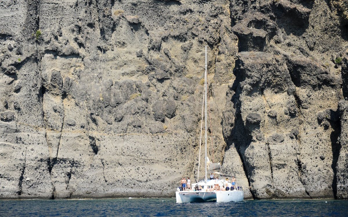 crociera a santorini con bevande e piatti greci-11 crociera a santorini con bevande e piatti greci-11