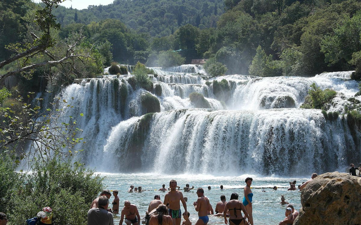 krka waterfalls tour & wine tasting from split-5 krka waterfalls tour & wine tasting from split-5