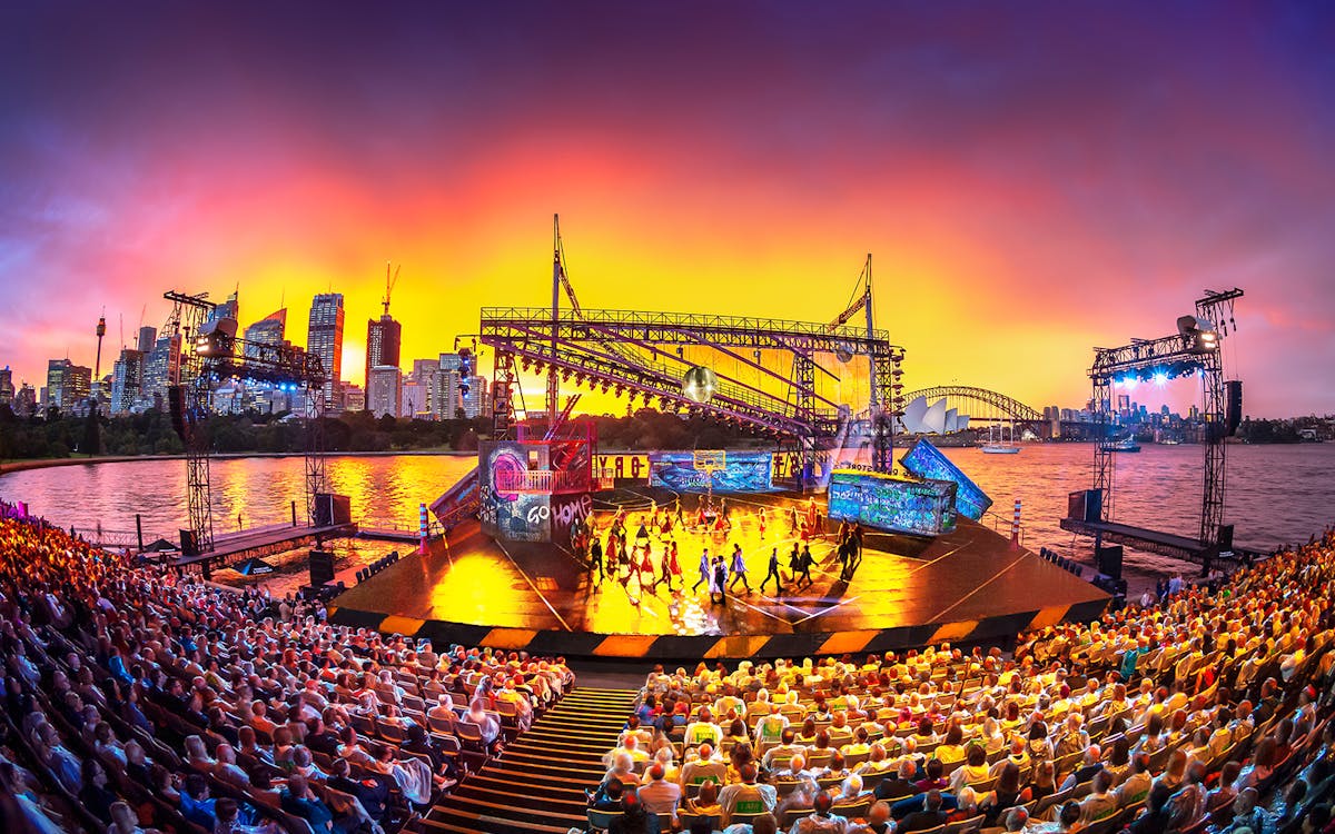 the phantom of the opera on sydney harbour-11 the phantom of the opera on sydney harbour-11
