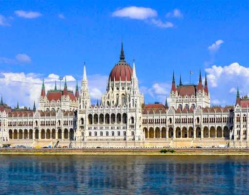 Hungarian parliament - This is a Photograph of Hungarian parliament