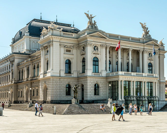The ZURICH Experience Tour