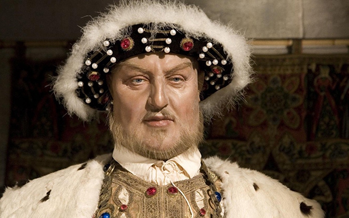 Wax figure of a historical figure in regal attire at Panoptikum, Hamburg.