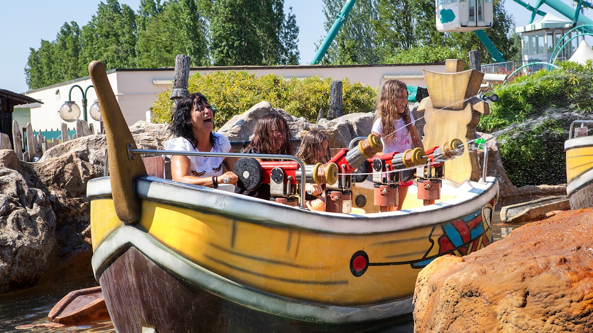 mirabilandia park Facilities