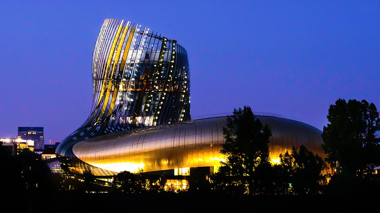 https://cdn-imgix.headout.com/tour/32623/TOUR-IMAGE/359db217-d70d-488c-9c65-bc45e5961cf8-17266-bordeaux-la-cite--du-vin-fast-track-tickets---wine-tasting--09.jpeg