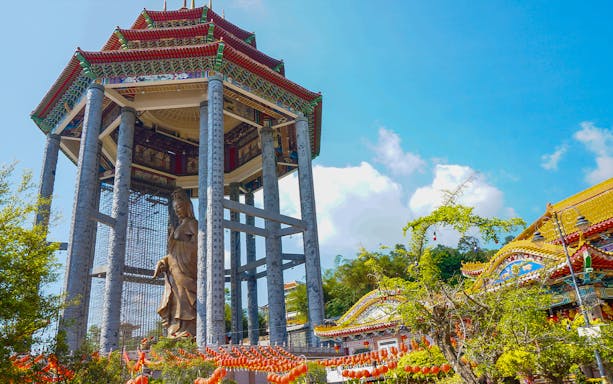 Kek Lok Si Temple with Guan Yin statue, Penang Round Island Full Day Tour.