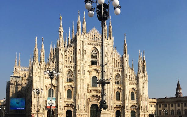 Da Vinci's Last Supper mural and Milan's Duomo exterior in a half-day tour.