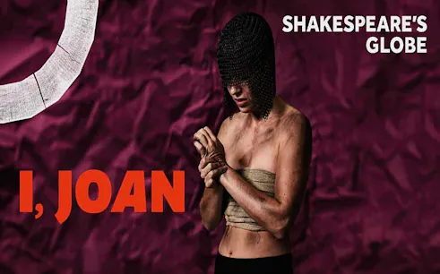 I, Joan" performance at Shakespeare's Globe featuring a person in chainmail.