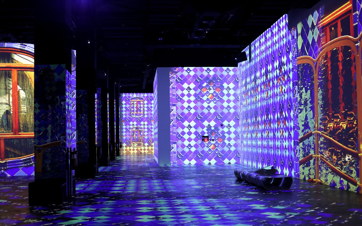 combo: infinity des lumières exhibits+ burj khalifa at the top tickets-11 combo: infinity des lumières exhibits+ burj khalifa at the top tickets-11