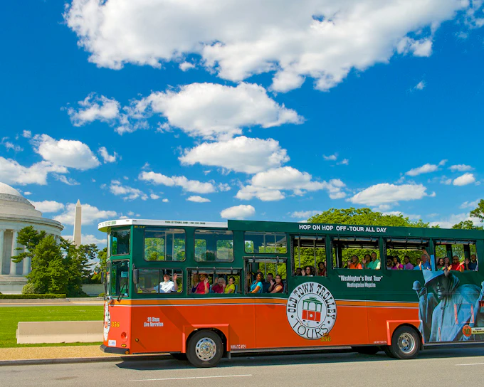 1-Day Hop-On Hop-Off Tour of Old Town Washington DC