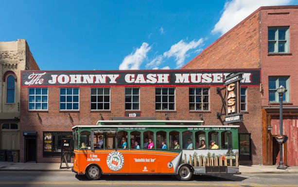 Trolley in front of Johnny Cash Museum on Nashville hop-on hop-off tour.