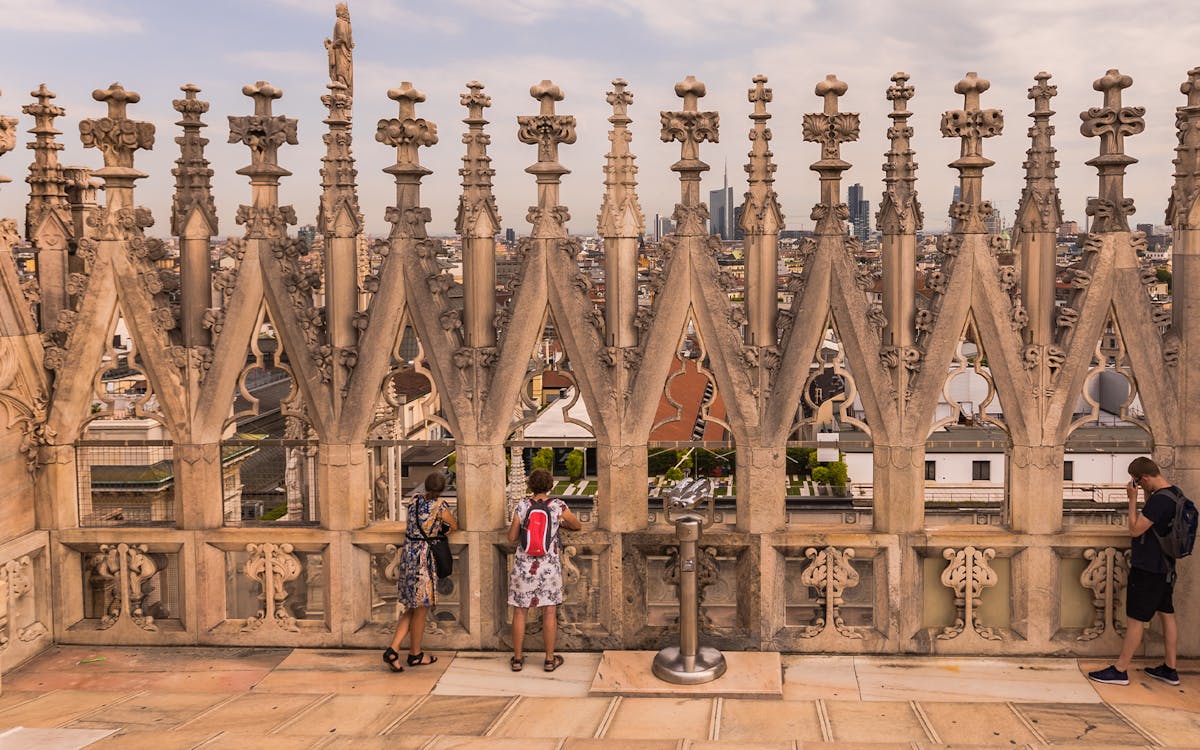 skip-the-line milan duomo rooftop tour-6 skip-the-line milan duomo rooftop tour-6