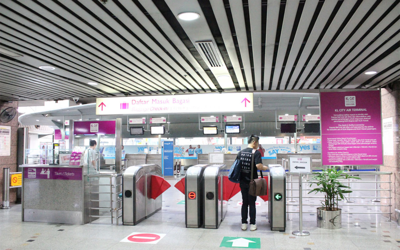 Transfers mit dem Zug: KL Sentral zum/vom Internationalen Flughafen Kuala Lumpur mit KLIA Ekspres — 4