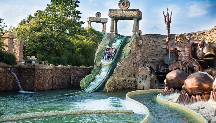 gardaland opening hours