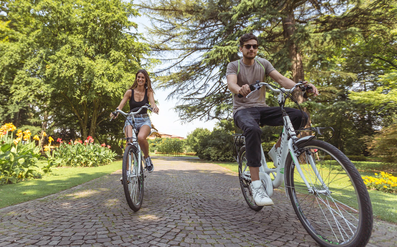 Combo: Gardaland Park + Parco Giardino Sigurtà Tickets — 2