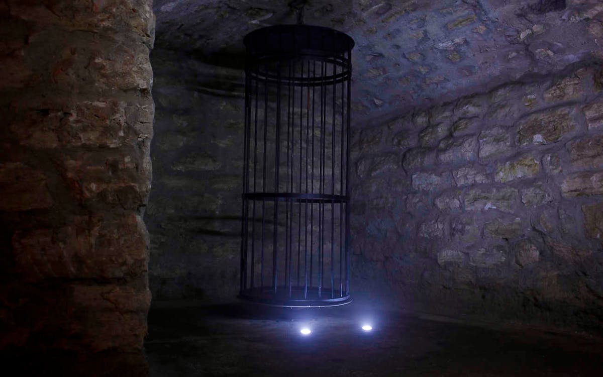 buda castle cave - english guided tour-6 buda castle cave - english guided tour-6
