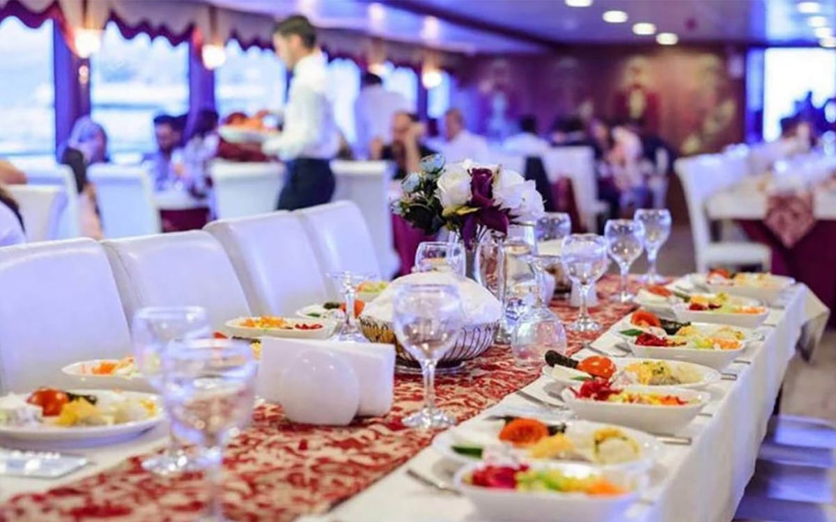 crociera e cena a 3 portate sul bosforo con spettacolo orientale e trasferimenti inclusi-9 crociera e cena a 3 portate sul bosforo con spettacolo orientale e trasferimenti inclusi-9