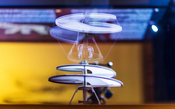 Leonardo da Vinci's aerial screw model in Rome treasure hunt game.