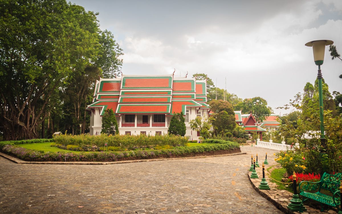half day tour of doi suthep + phuping palace-7 half day tour of doi suthep + phuping palace-7