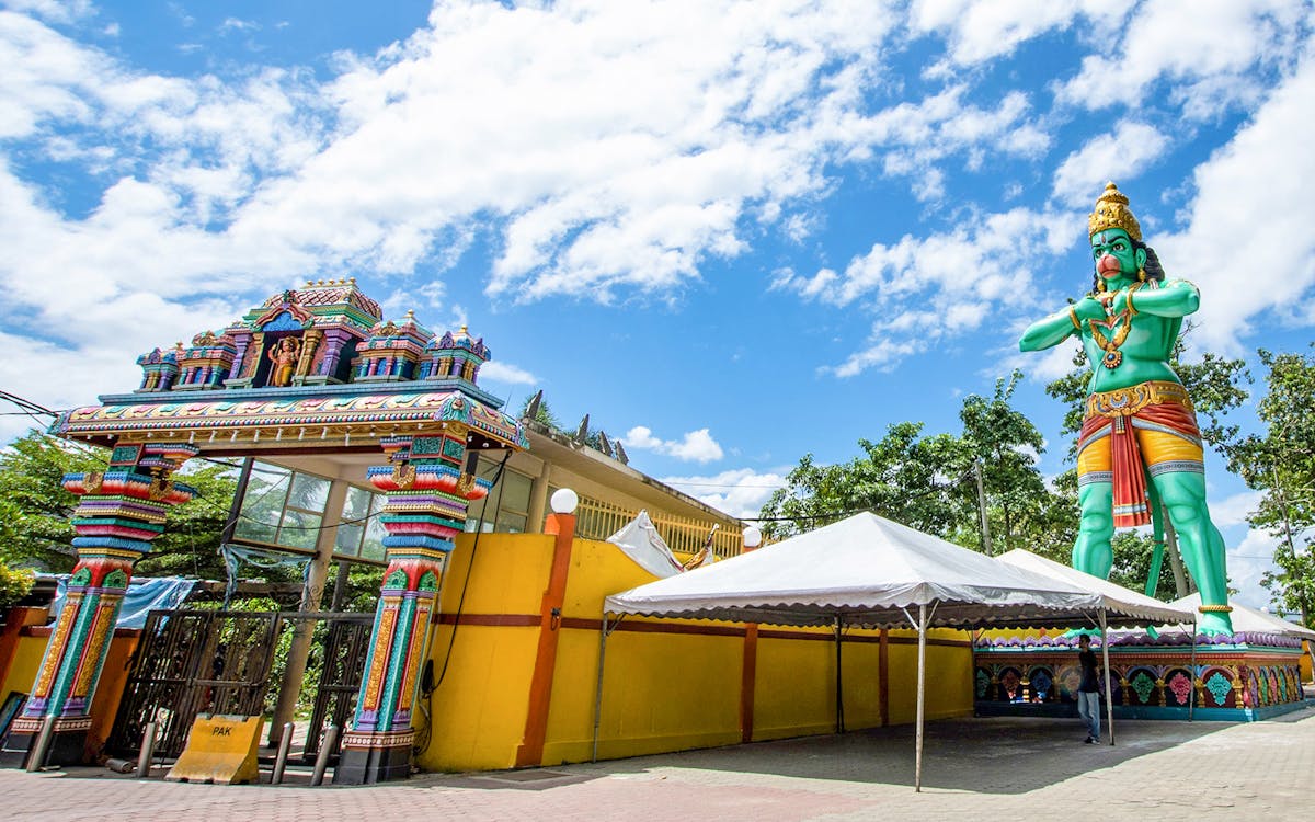half-day tour to batu caves from kuala lumpur-2 half-day tour to batu caves from kuala lumpur-2