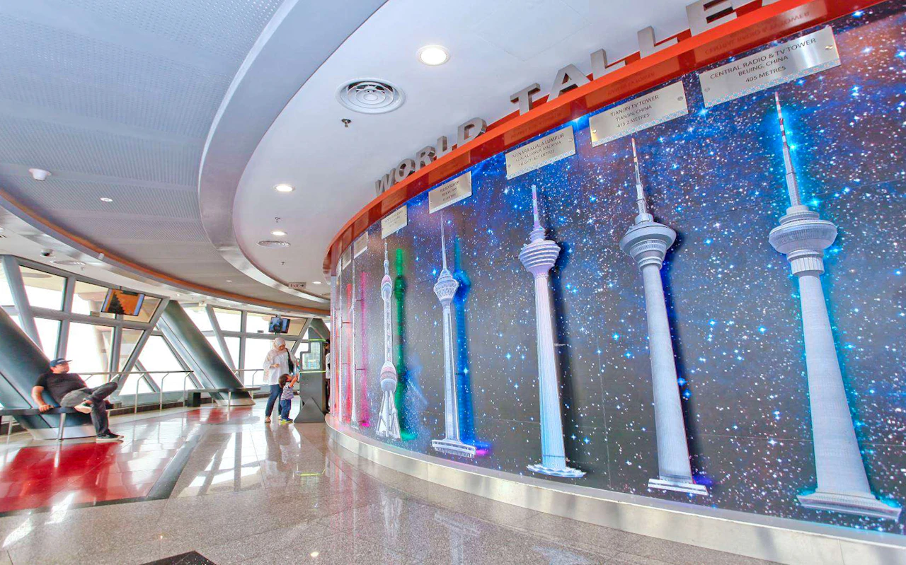 Combo: Biglietti per la KL Tower + cena presso il ristorante girevole ORBIT — 8