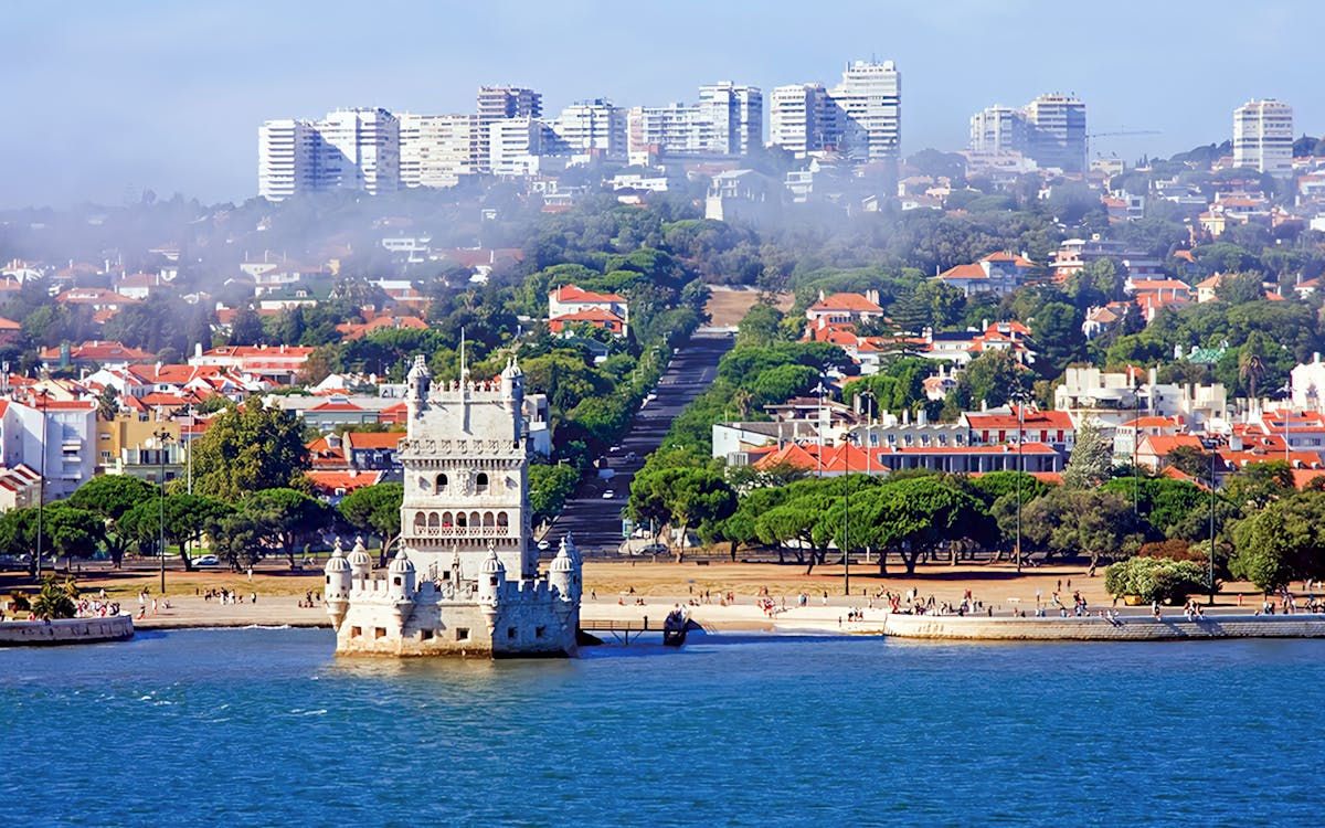 classic half-day guided tour of lisbon-10 classic half-day guided tour of lisbon-10