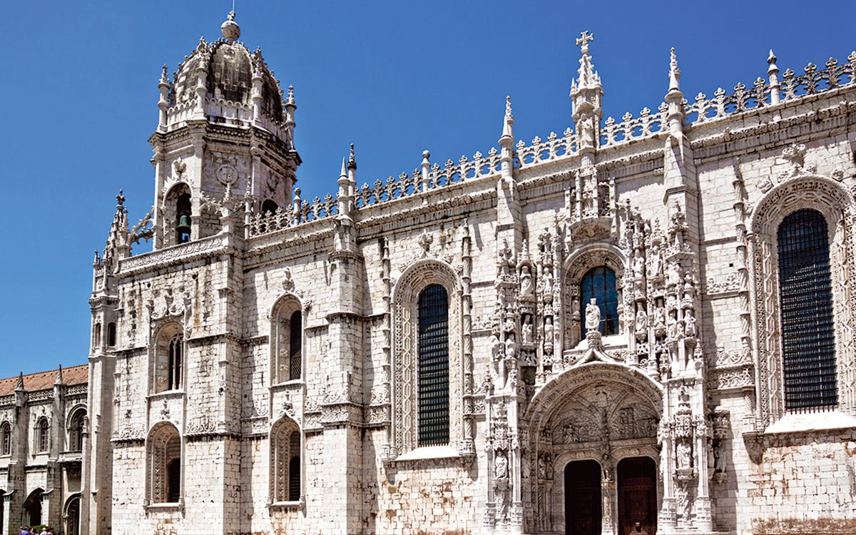 classic half-day guided tour of lisbon-9 classic half-day guided tour of lisbon-9